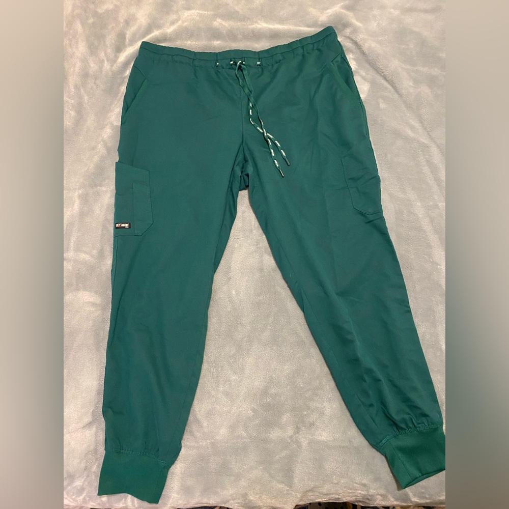 Grey's Anatomy STRETCH Women's 7-Pocket Cargo Jogger Scrub Pants